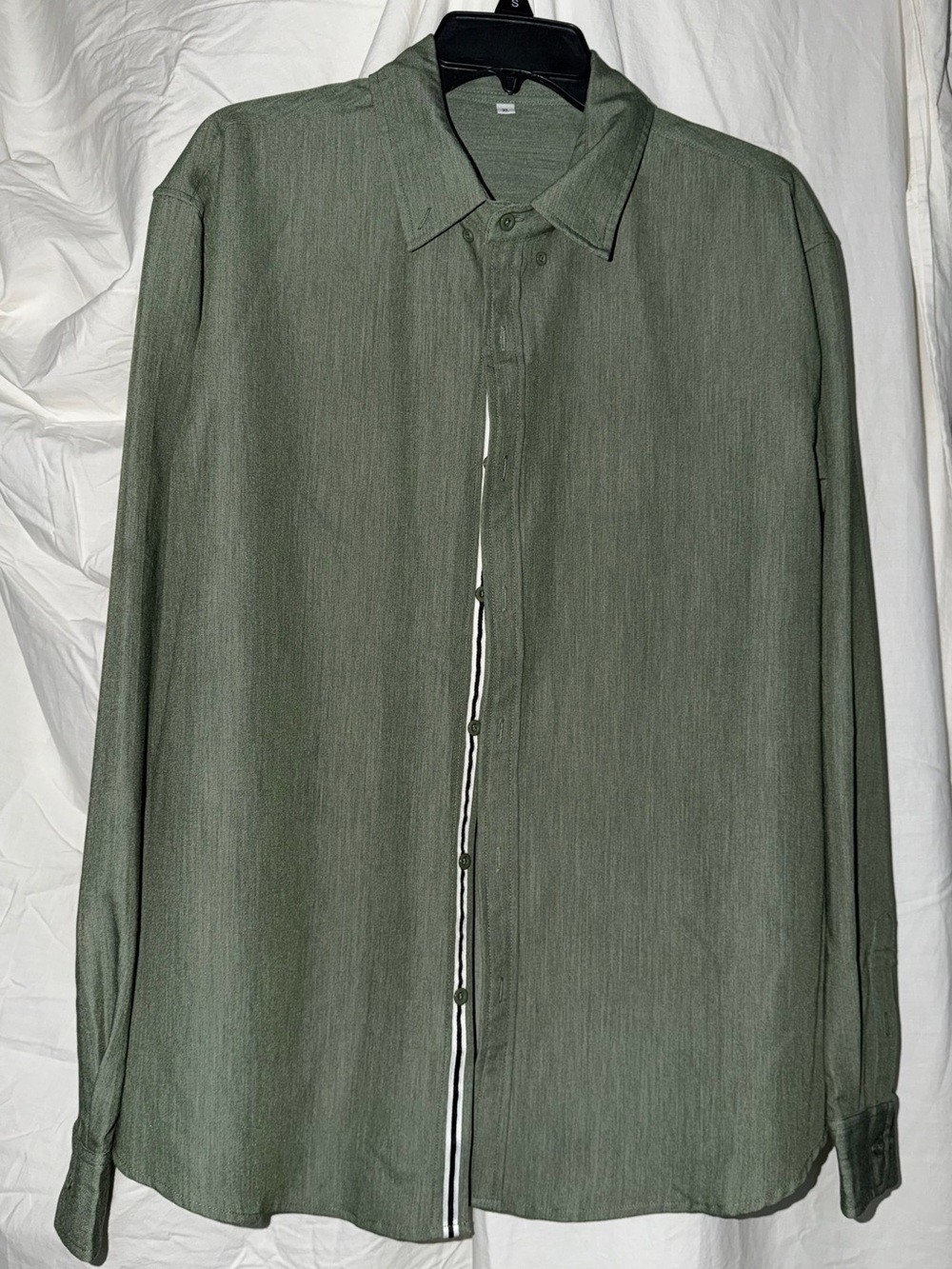 Men's Olive Green Long-Sleeve Button-Up Shirt
